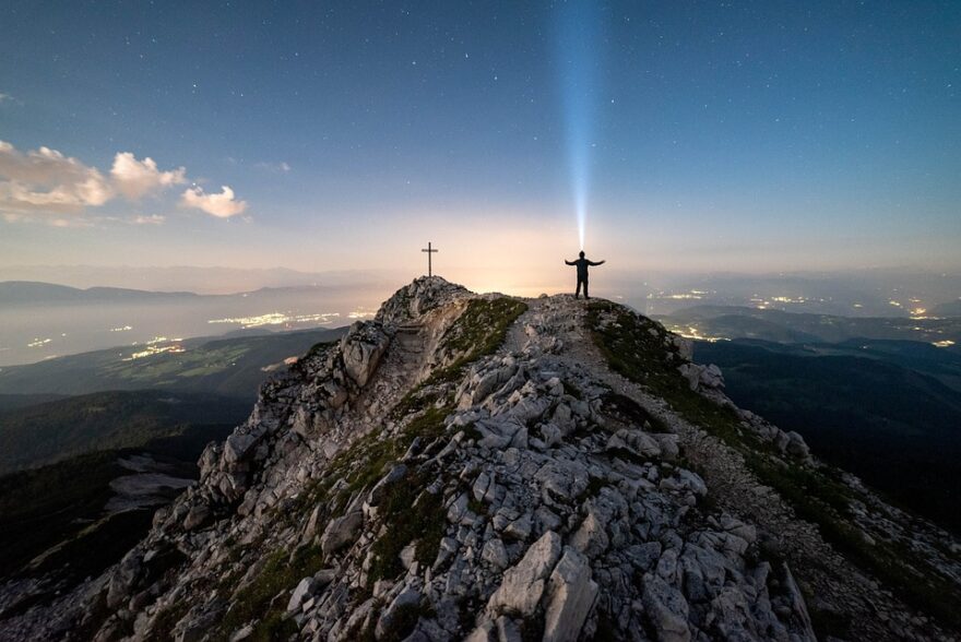 A universe that does not matter that we are a small part of it A universe that does not matter that we are a small part of it